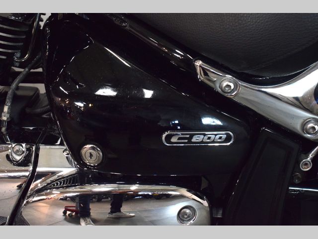 suzuki - vl-800-volusia