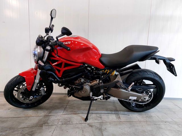 ducati - monster-821