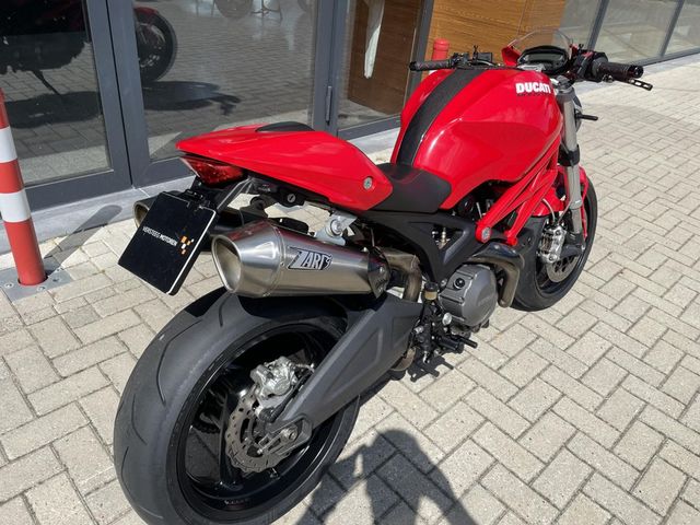 ducati - monster-696