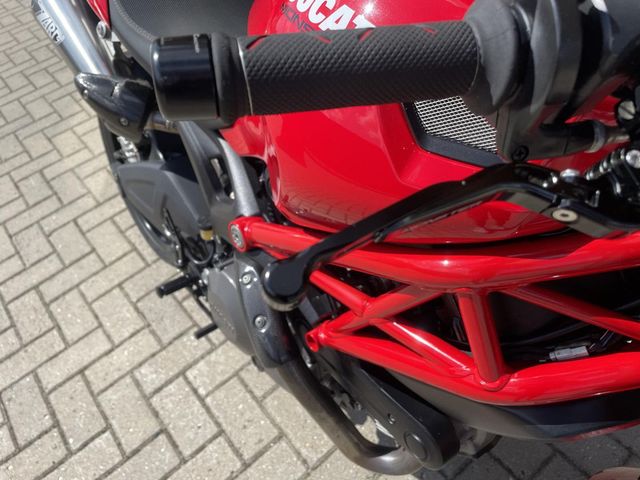 ducati - monster-696