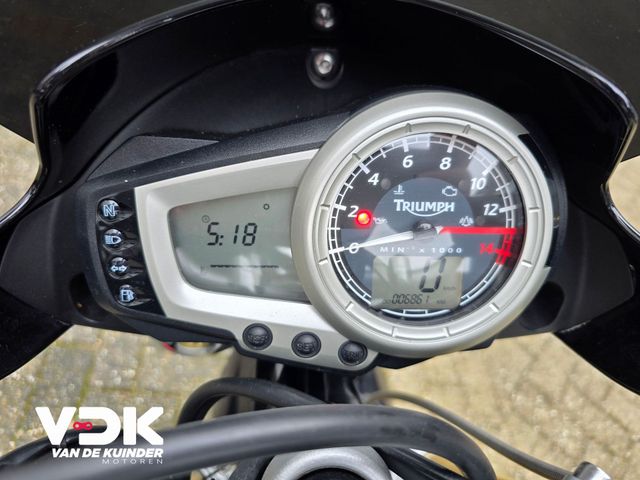 triumph - street-triple-675