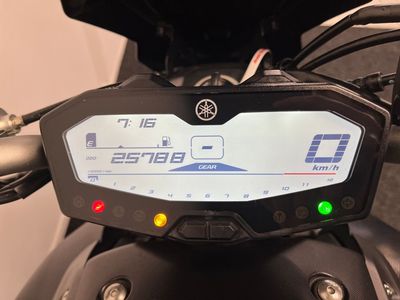 YAMAHA MT 07 ABS – foto 2