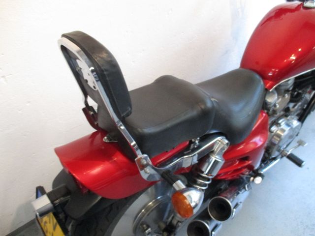 honda - vf-700-c-magna