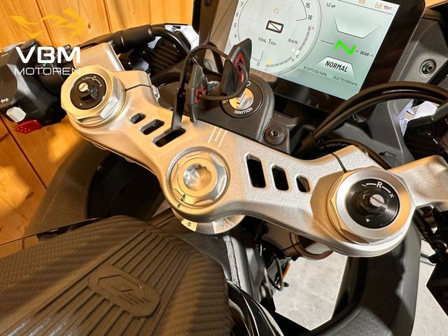 QJMOTOR - srk-421-rr
