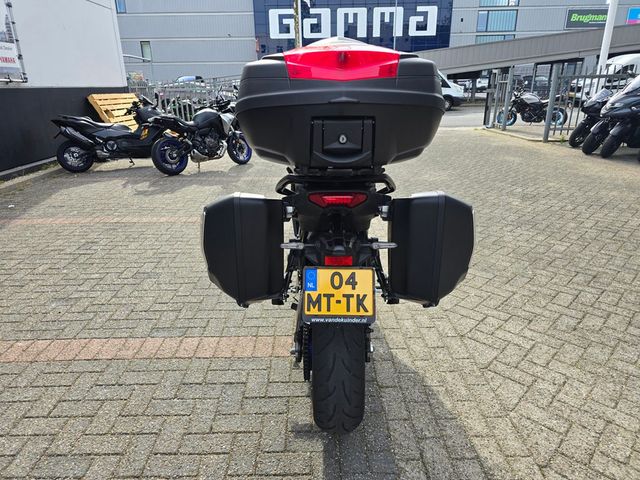 yamaha - tracer-9-gt--