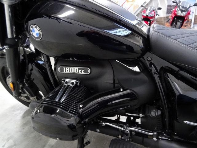 bmw - r-18-b