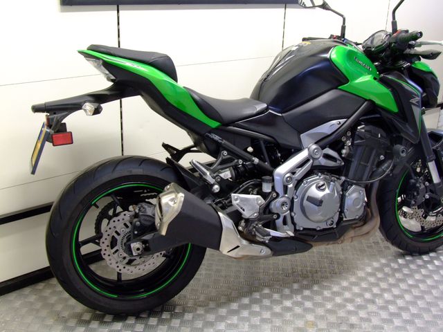 kawasaki - z900