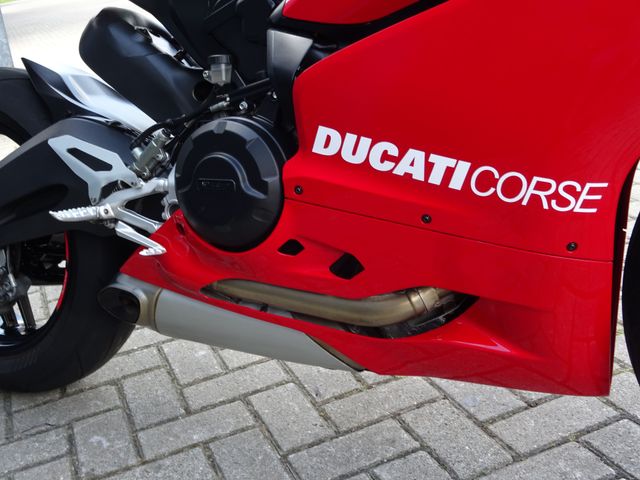 ducati - 899-panigale