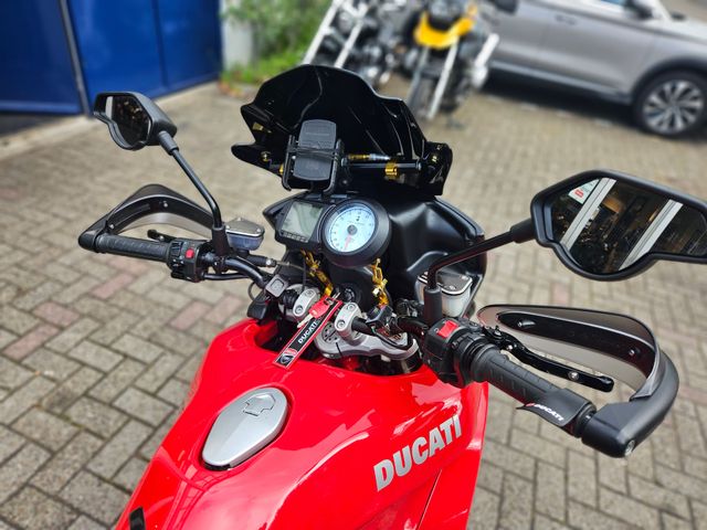 ducati - multistrada-1100