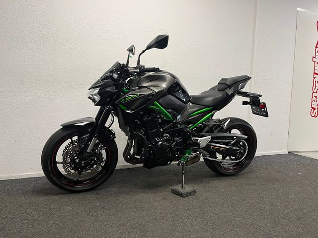 kawasaki - z900