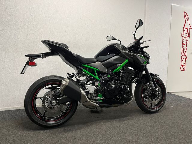 kawasaki - z900