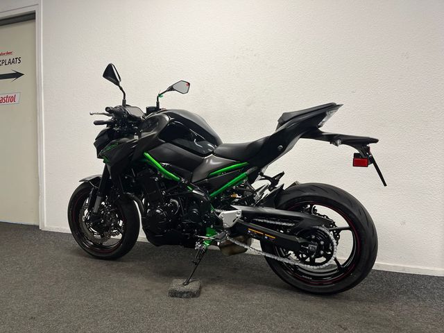 kawasaki - z900