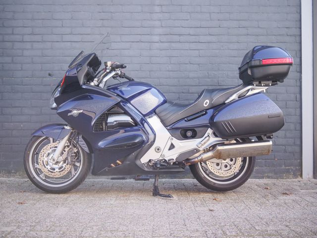 honda - st-1300-pan-european
