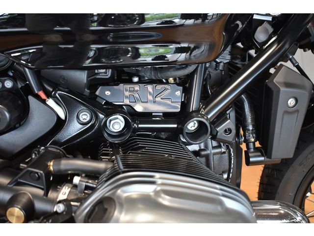 bmw - r-12