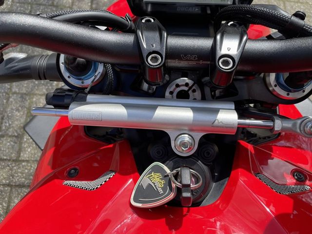 ducati - streetfighter-v4s