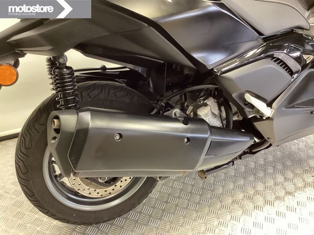 yamaha - x-max-300-tech-max