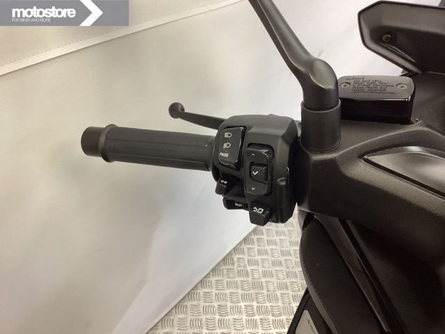 yamaha - x-max-300-tech-max