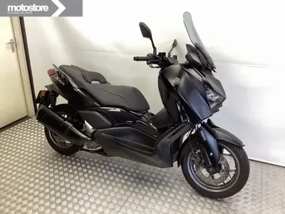 YAMAHA X MAX 300 TECH MAX – foto 2
