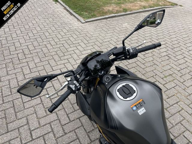 kawasaki - z900