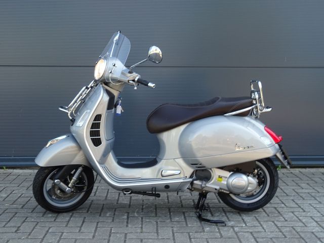 vespa - gts-300-touring