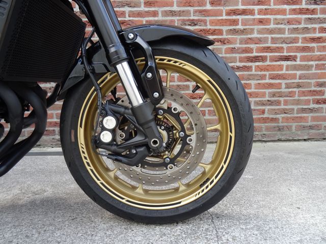 yamaha - xsr-900-abs