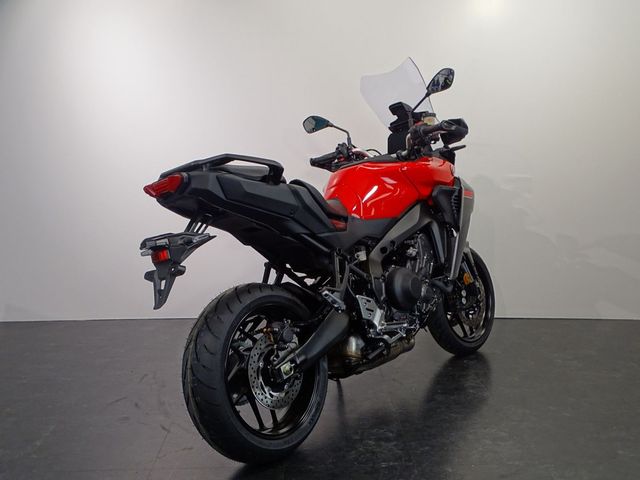 yamaha - tracer-9