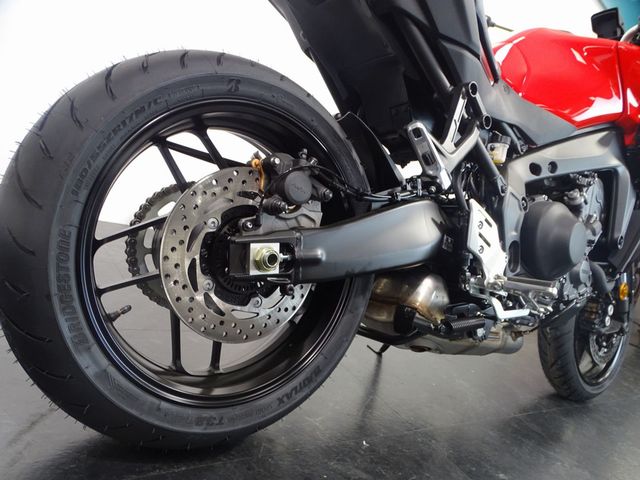 yamaha - tracer-9