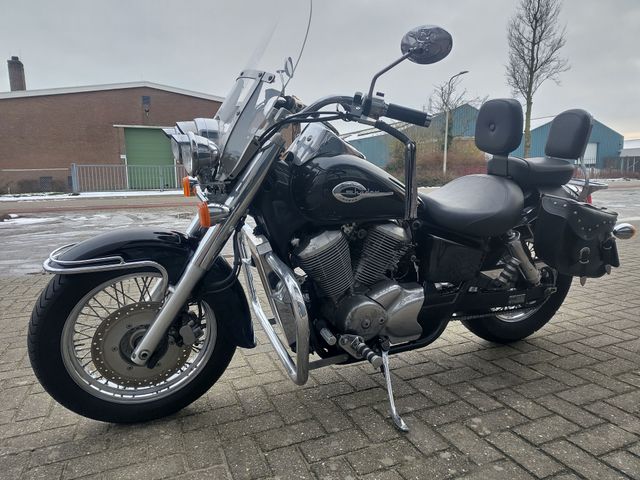 honda - vt-750-c2-shadow-ace