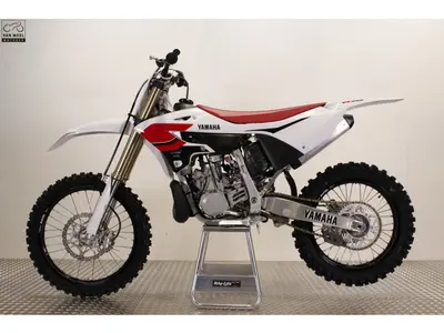 YAMAHA YZ 250 70TH ANNIVERSARY EDITION – foto 4