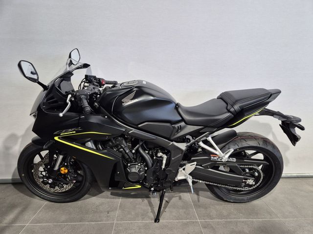 honda - cbr-650-r