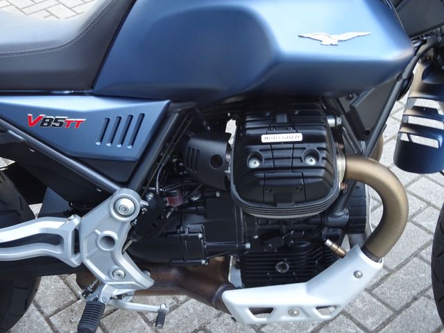 moto-guzzi - v-85-tt