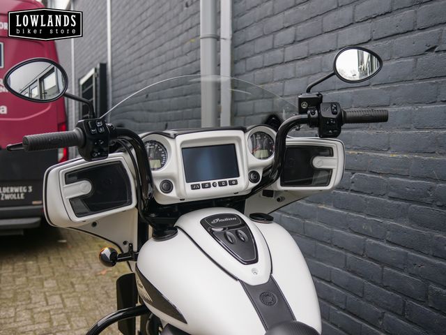 indian - chieftain-dark-horse