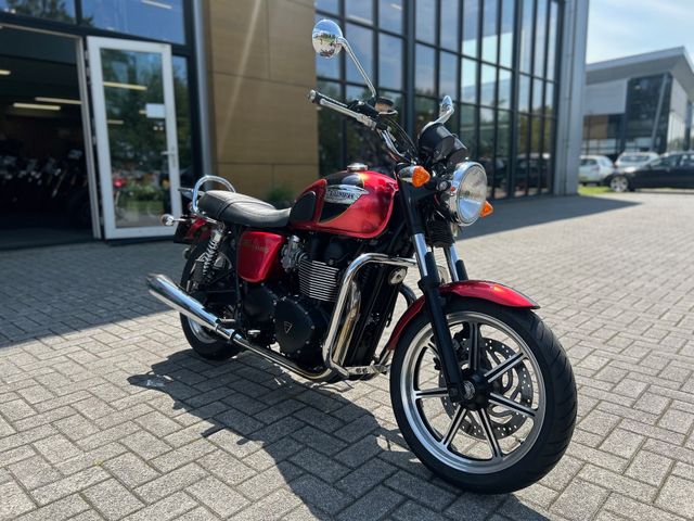 triumph - bonneville