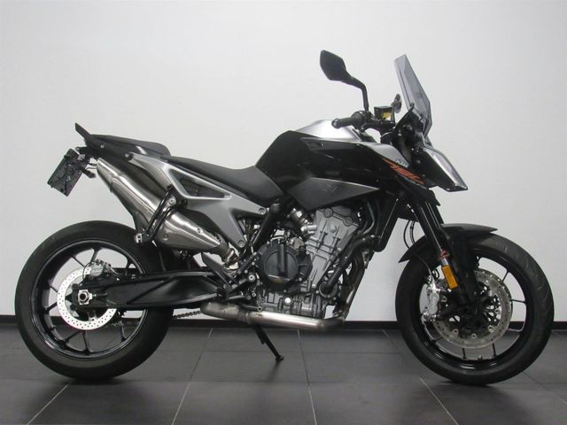 ktm - 790-duke