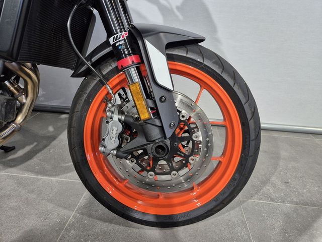 ktm - 890-duke-gp