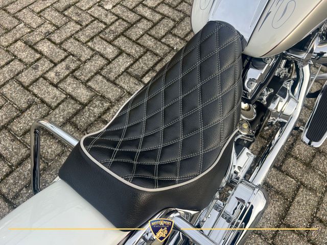 harley-davidson - deluxe--heritage-special-flstni