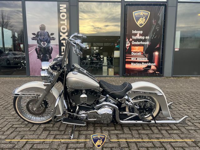 harley-davidson - deluxe--heritage-special-flstni