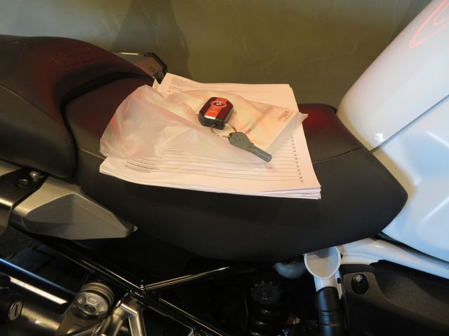 bmw - r-1250-gs-adventure
