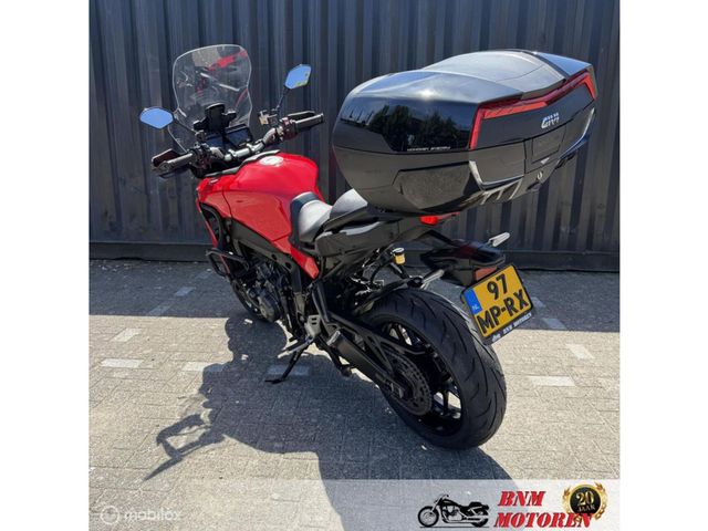 yamaha - tracer-9