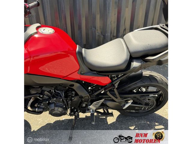 yamaha - tracer-9