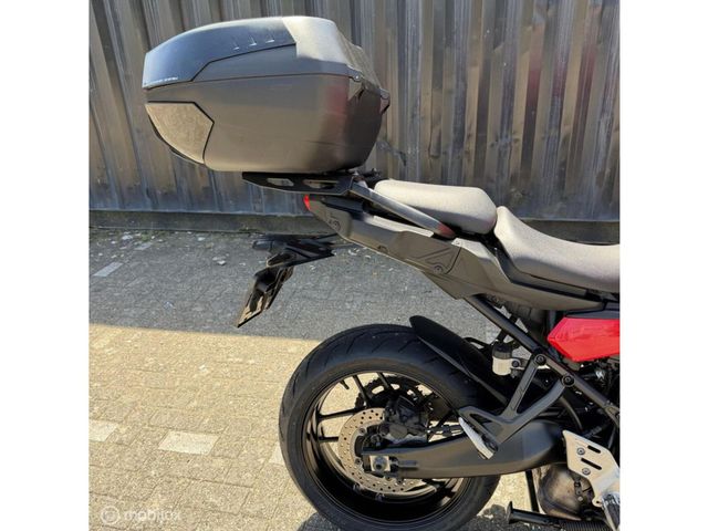 yamaha - tracer-9