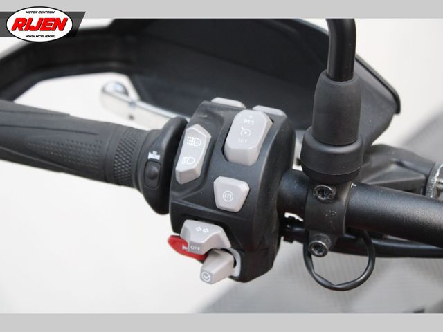 triumph - tiger-900-gt-pro