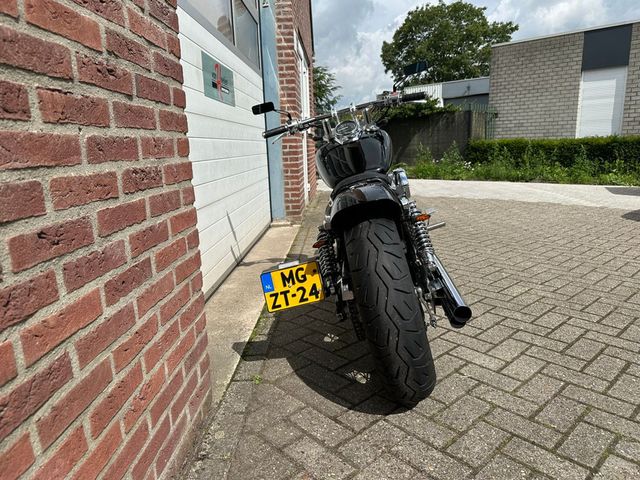 honda - vt-750--dc-black-widow