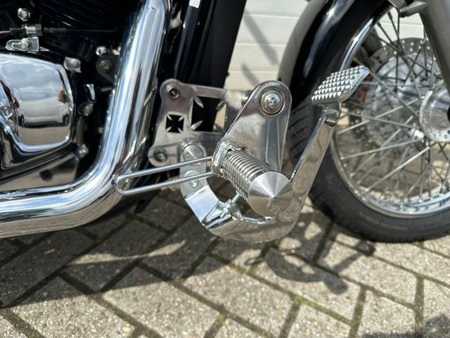 honda - vt-750--dc-black-widow