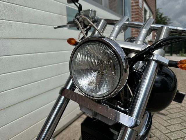 honda - vt-750--dc-black-widow