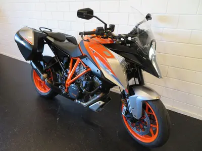 KTM 1290 SUPER DUKE GT – foto 2