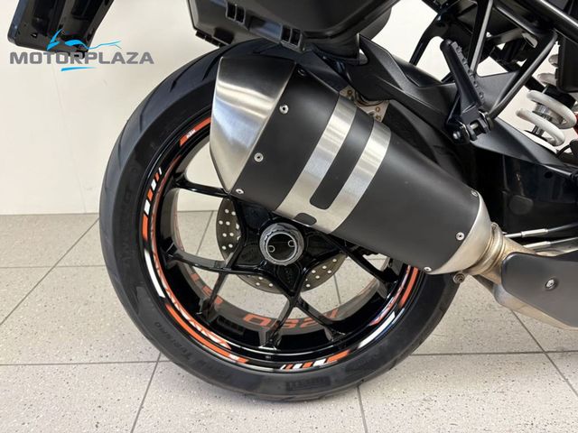 ktm - 1290-super-duke-gt