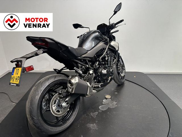 kawasaki - z900