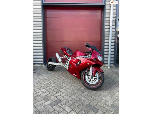 suzuki - gsx-r-600-srad