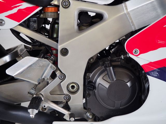 honda - cbr-900-rr-fireblade